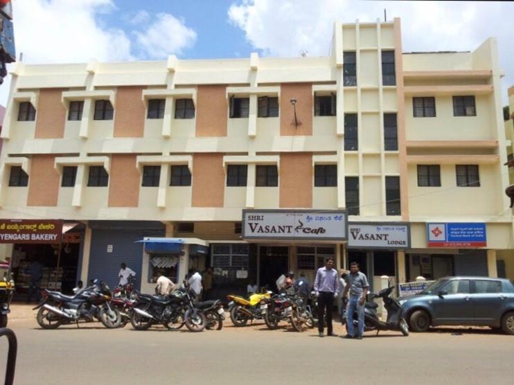 Shri Vasant Lodge Hubli Eksteriør billede