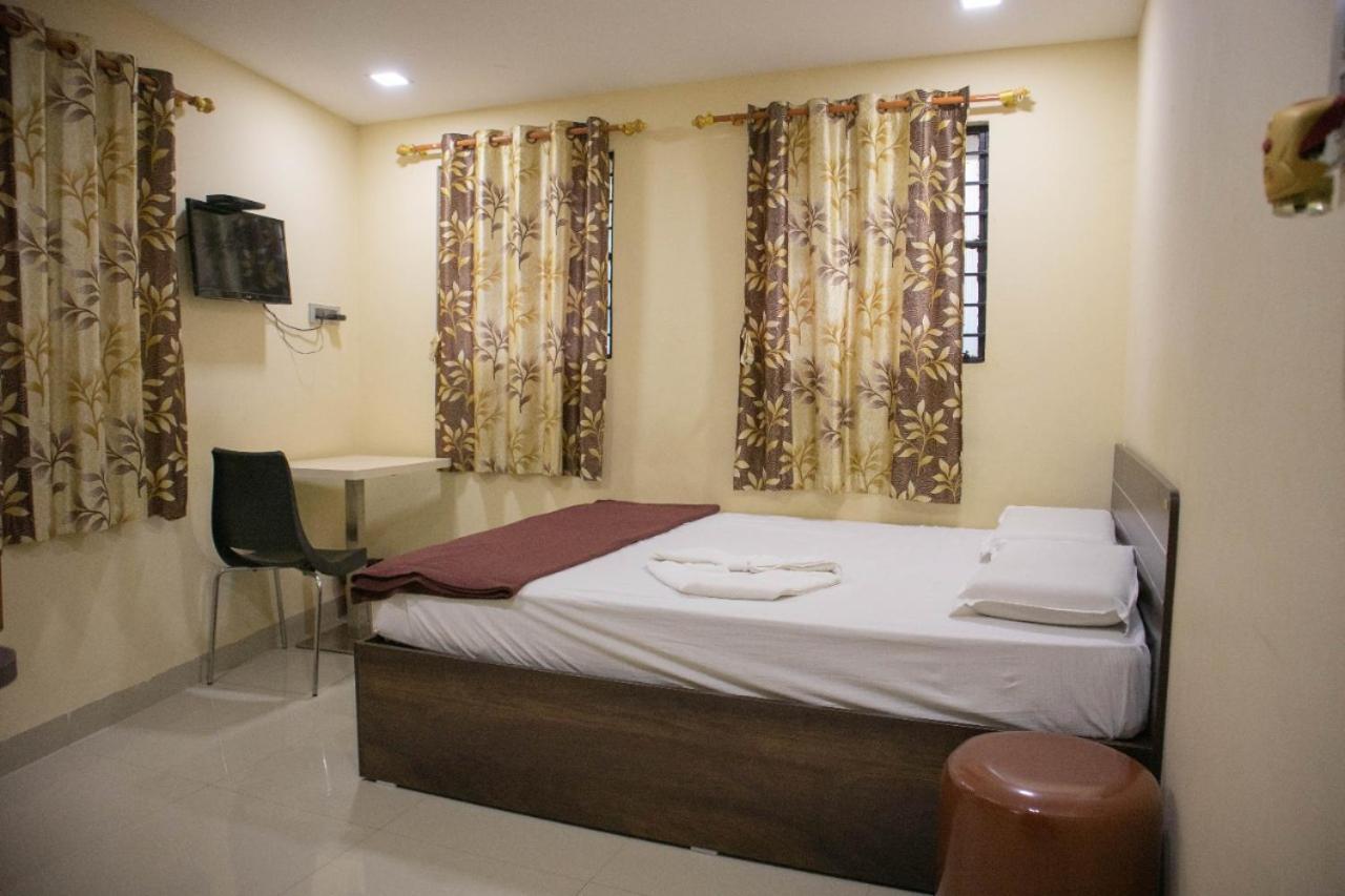 Shri Vasant Lodge Hubli Eksteriør billede