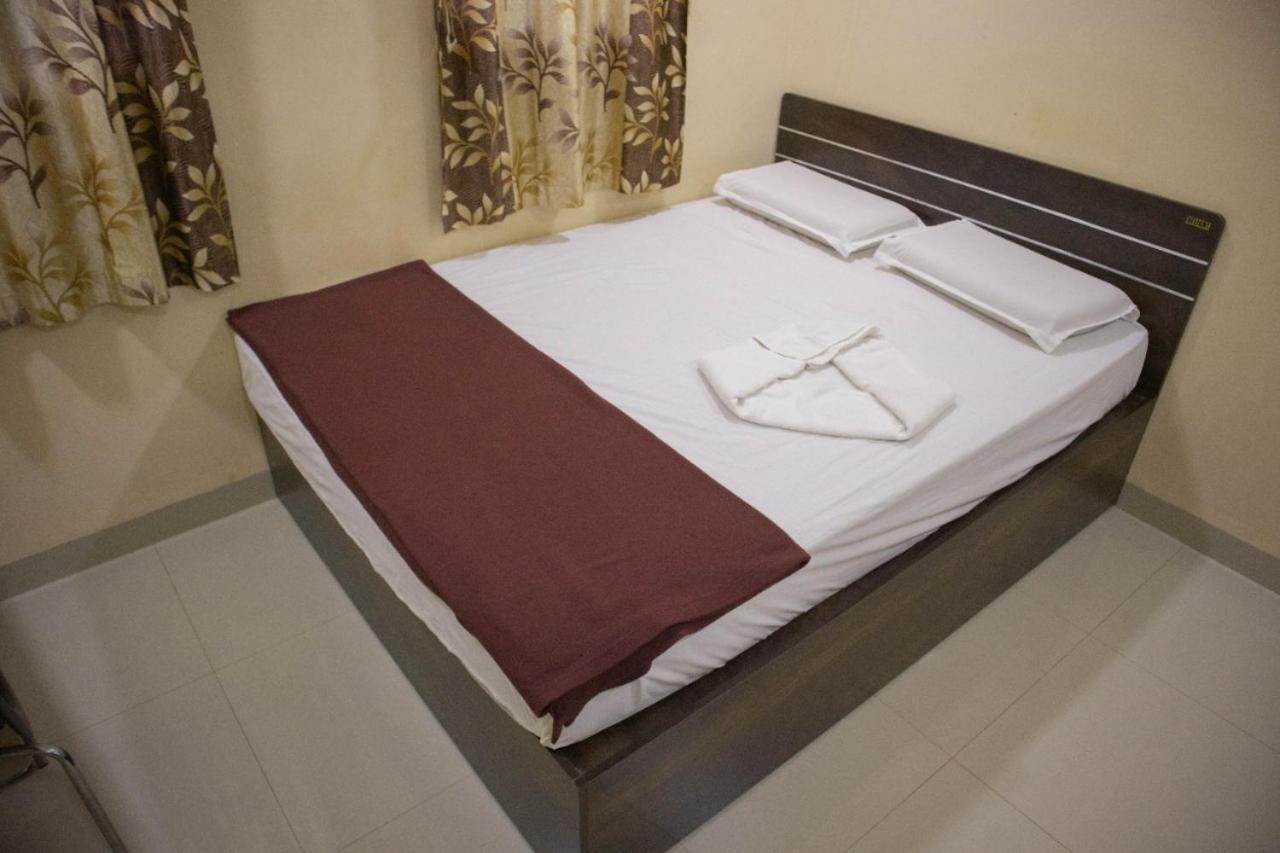 Shri Vasant Lodge Hubli Eksteriør billede